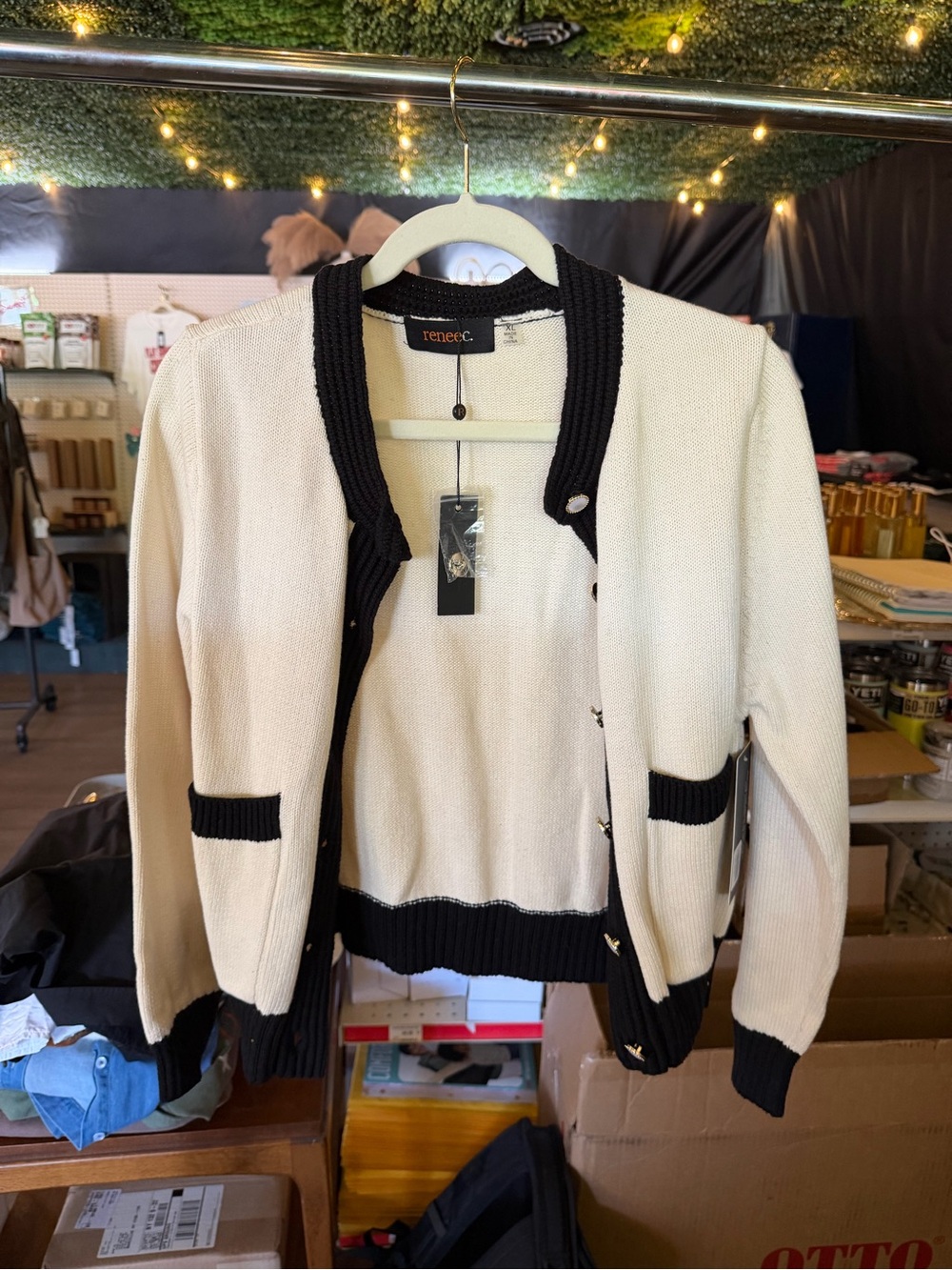 reneec. Cream and Black Knit Cardigan (BOX 5)
